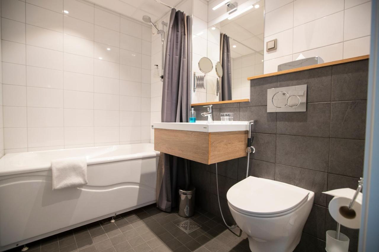 Park Alandia Hotel Mariehamn Bagian luar foto